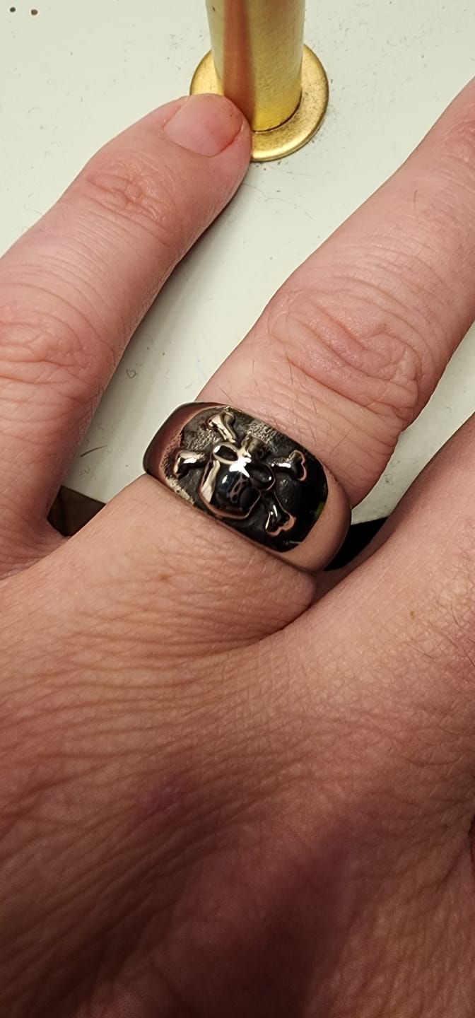 Customer photo review of CROSSBONE.