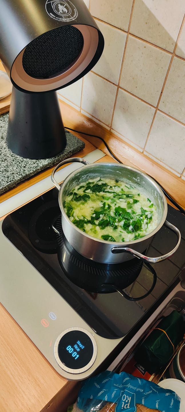 Customer photo review of TOKIT Smart Induction Cooker