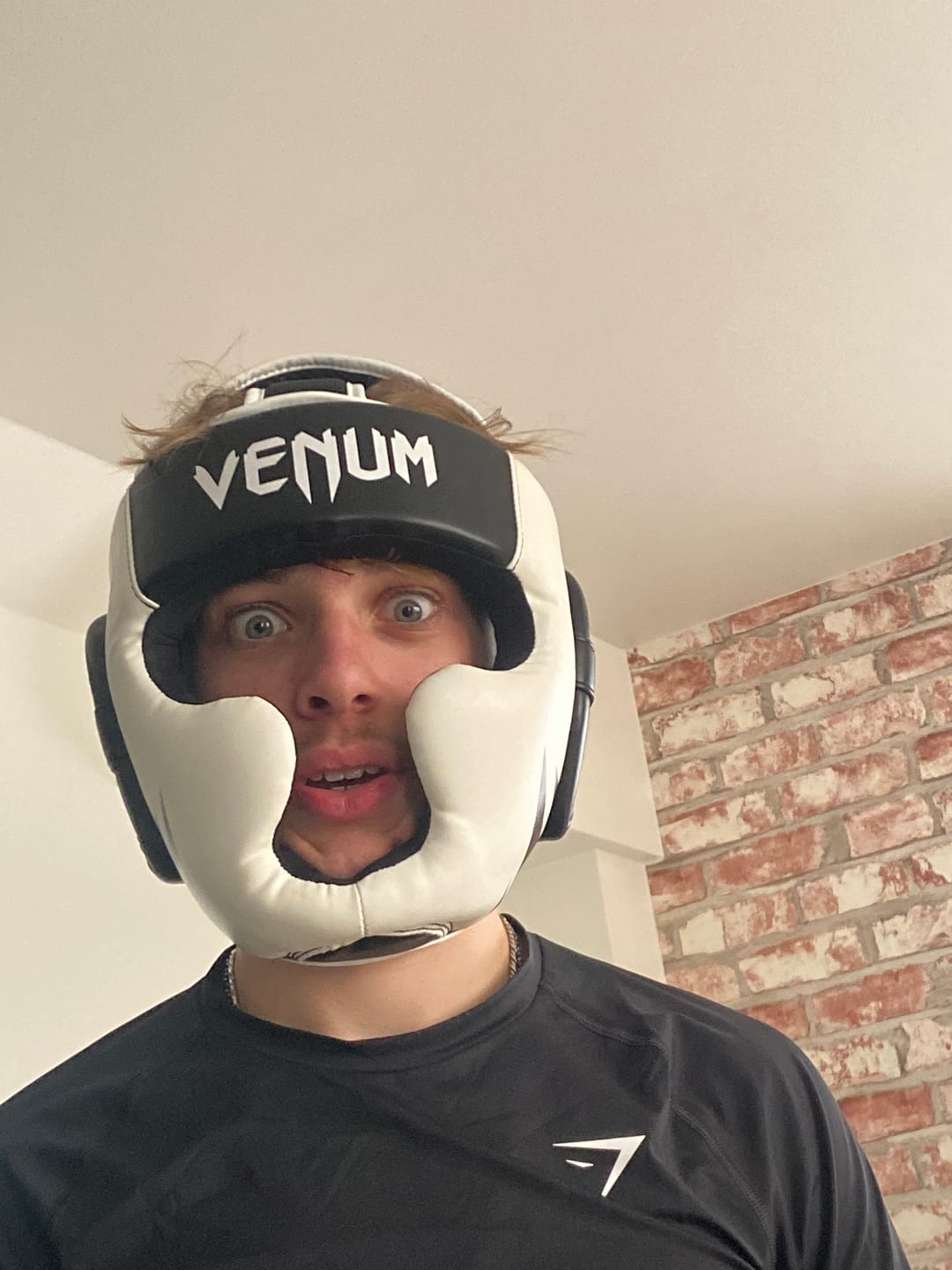 Customer photo review of Venum Hoofdbeschermer Challenger 2.0 - Zwart/Wit