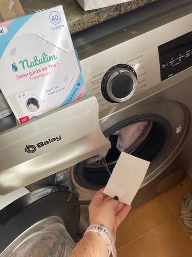Customer photo review of Eco-Tiras de Detergente 40 lavados Natulim