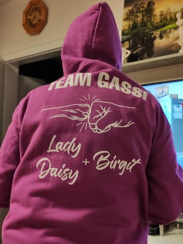 Customer photo review of Team Gassi Fauststoß - Individueller Hoodie Unisex Rückendruck