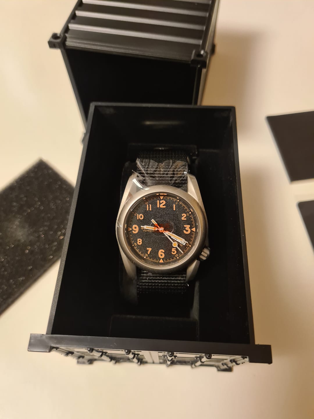 Customer photo review of VOYAGER - 100M Waterproof Titanium Automatic Field Watch | Volcanic Gray-Day,Date