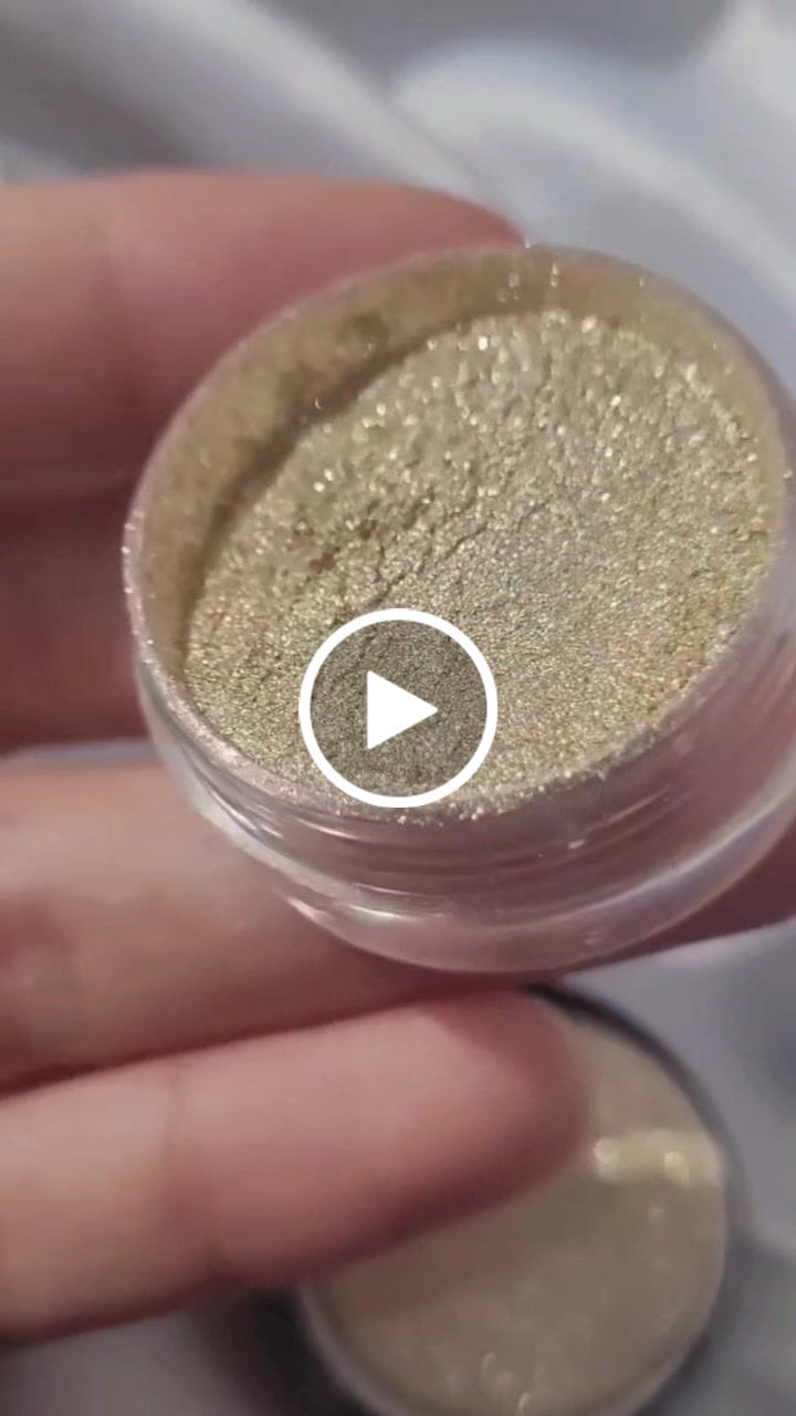 Customer video review of Loose glitter pigment - Glamour