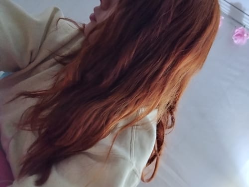 Reseña con foto de un cliente sobre Pack 2 Hennas Jamila Hair -  Cobrizo Natural y Duradero  👩🏼‍🦰