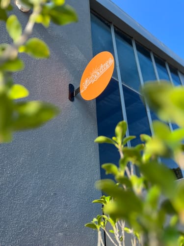 Customer photo review of FOLD Round Sign 400