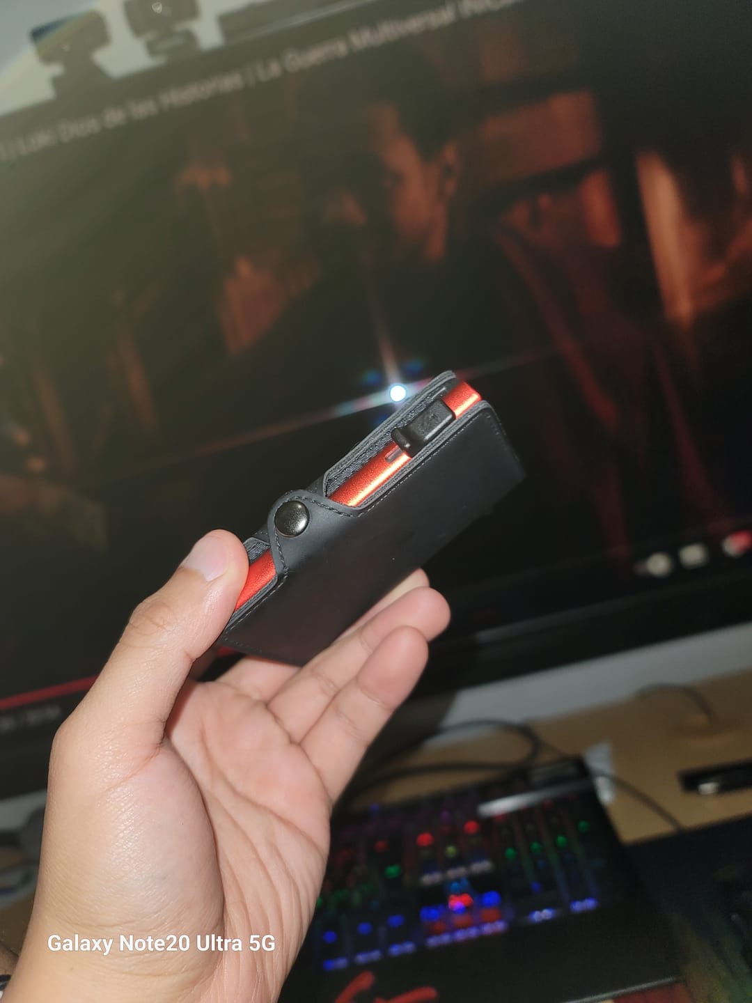 Customer photo review of E-BLACK/RED