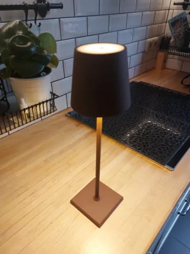 Customer photo review of EcoLume™ - Draadloze oplaadbare tafellamp