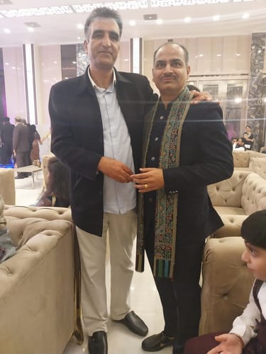 Customer photo review of Pashtush Mens Woven Ethnic Stole, Extra Soft Bamboo Fibre