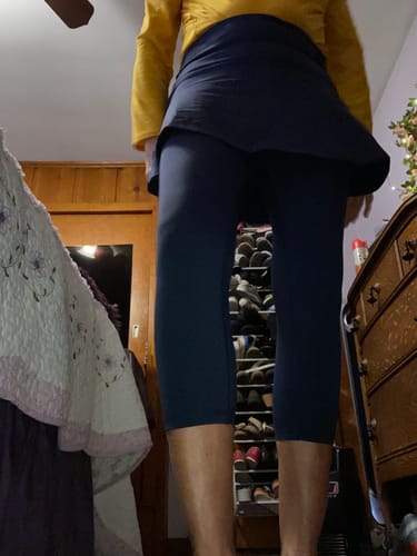 Customer photo review of Complete Coverage A-Line Skirted Leggings W/Pockets