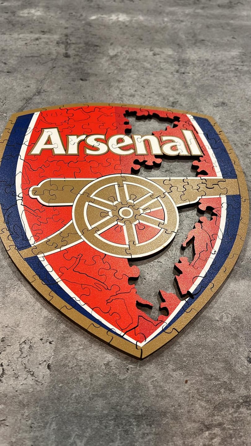 Customer photo review of Arsenal FC® Crest - Wooden Puzzle