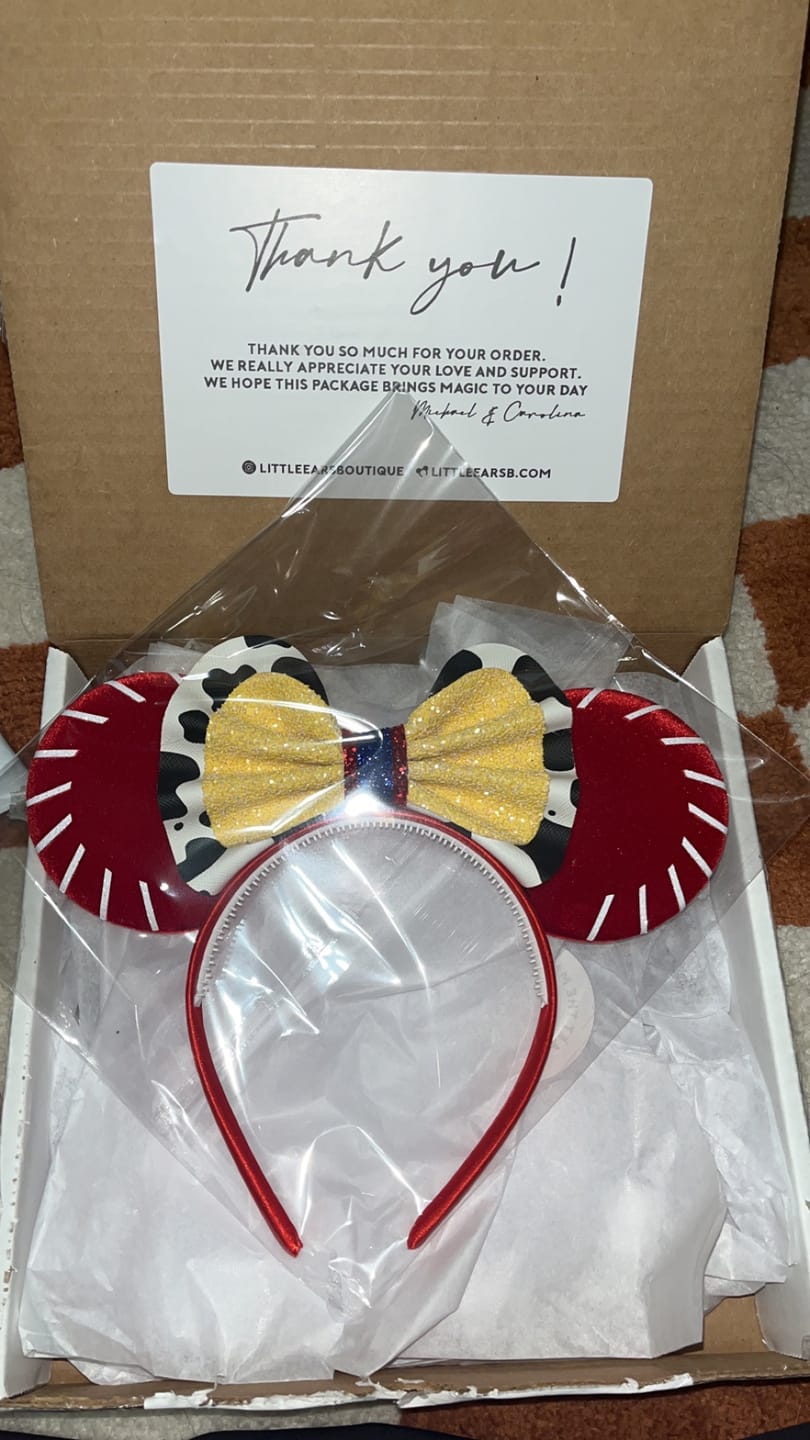 Customer photo review of Jessie Hat Mickey Ears