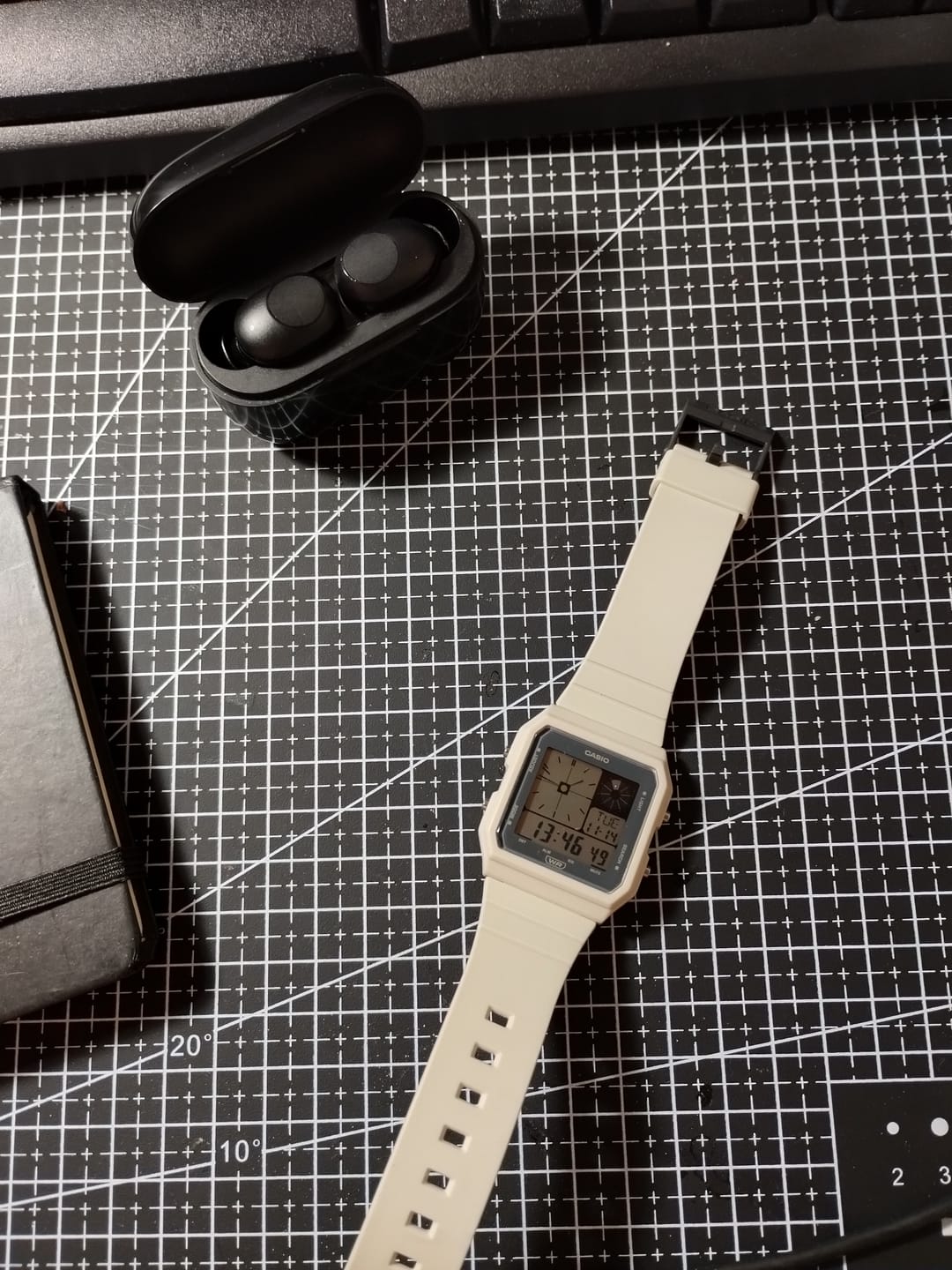 Customer photo review of Reloj Casio Vintage LF-20W-8ADF Twin-Graph Reissue Resina