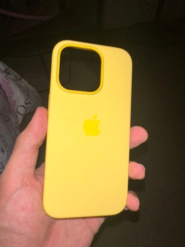 Customer photo review of iPhone 14 Silicone Case with MagSafe