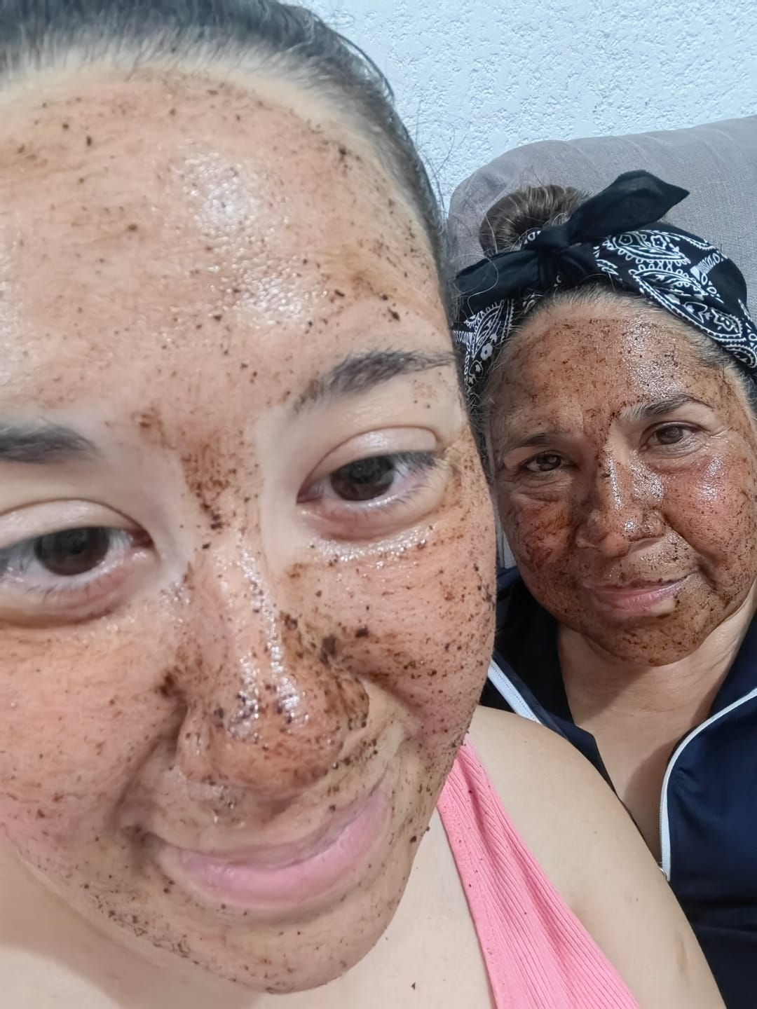 Customer photo review of Mask & Scrub / Mascarilla - Exfoliante de Tepezcohuite