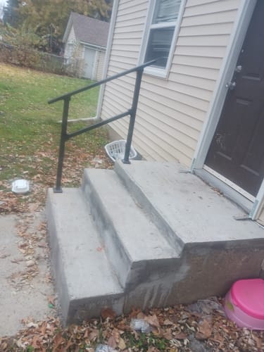 Customer photo review of Indoor/Outdoor Handrail Kit for Stairs