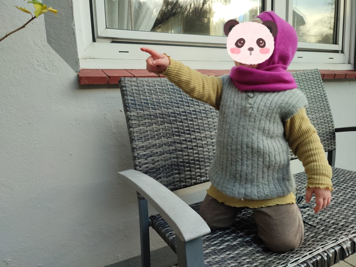Customer photo review of Upcycling Kaschmir Kapuzenschal Rot
