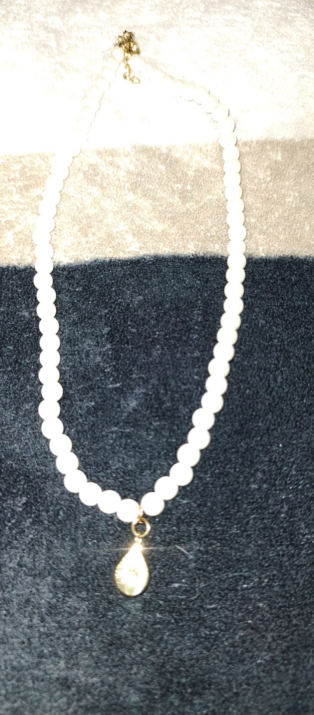 Customer photo review of Collar Pearl Stella