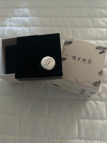 Customer photo review of Anello Chevalier Tondo personalizzato