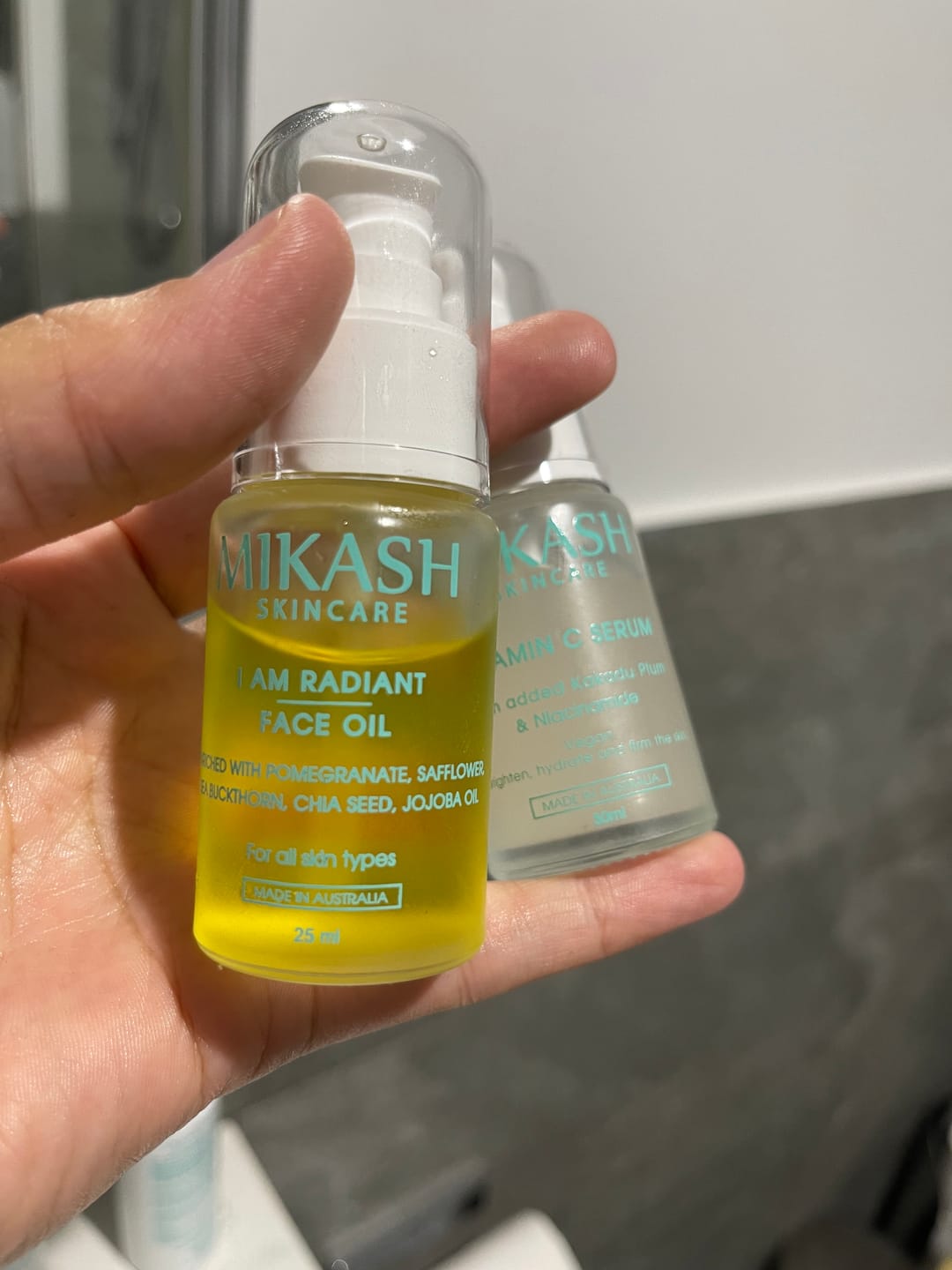 Customer photo review of I AM RADIANT FACE OIL