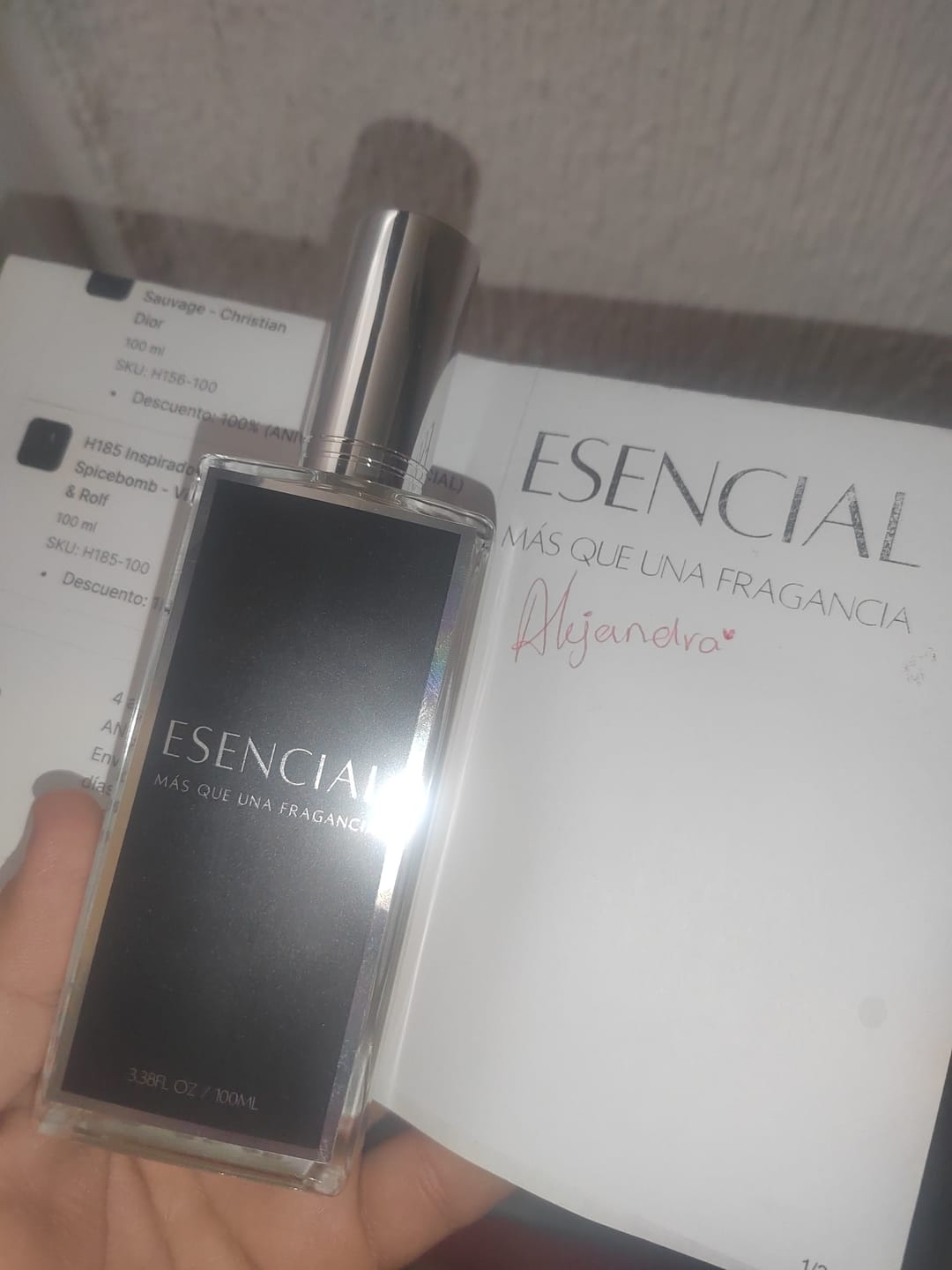 Customer photo review of H185 Inspirado en: Spicebomb - Viktor & Rolf