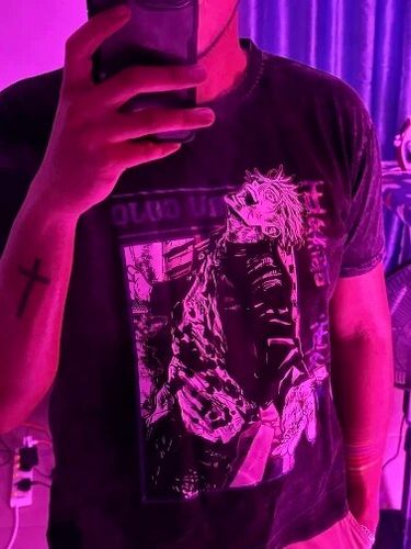 Customer photo review of Jujutsu Kaisen T-Shirts