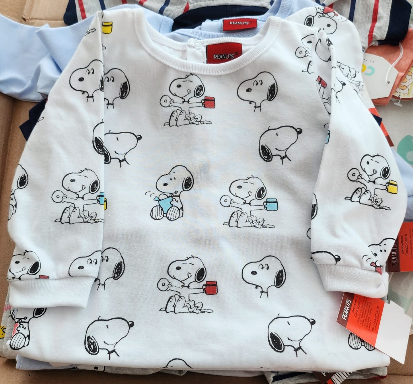 Customer photo review of Mameluco blanco con estampado de Snoopy i love you
