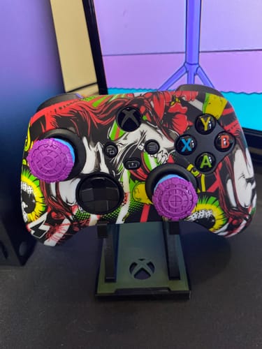 Customer photo review of Gambler - XBOX Series X/S Controller Skin
