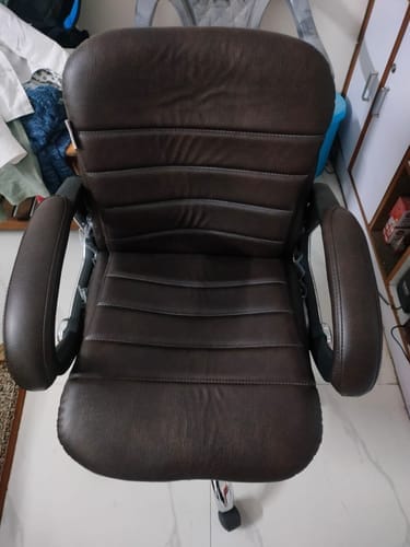 Customer photo review of Ettorez VANITY Mini Premium Leatherette Chair