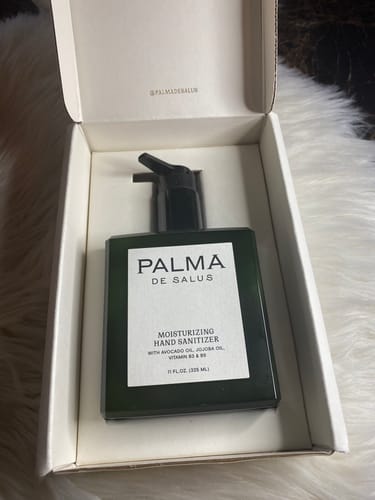 Customer photo review of Hydrating Hand Sanitizing Serum - Home Size (11oz)