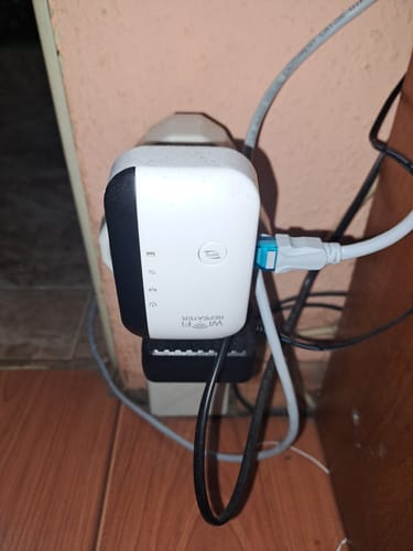 Customer photo review of WiFi усилвател за безжичен интернет, Repeater WiFi до 300Mbps, Extender WiFi