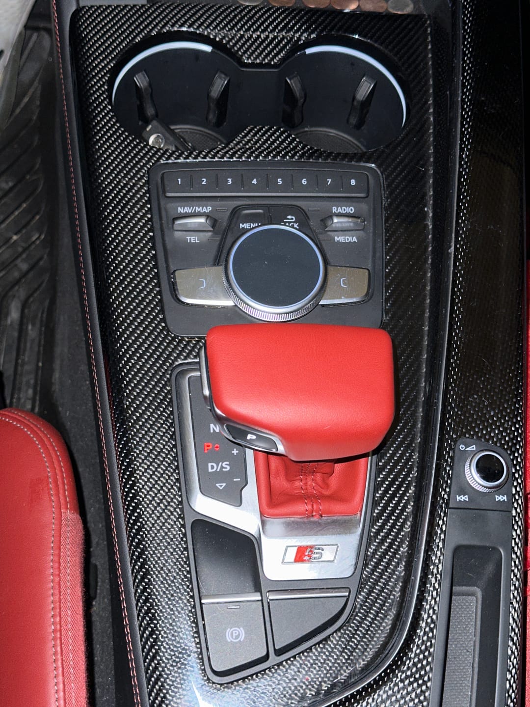 Customer photo review of EZT Audi B9/B9.5 A4/A5/S4/S5/RS5 Interior Center Console Trim