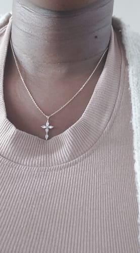 Customer photo review of Collier croix  DEUTÉRONOME