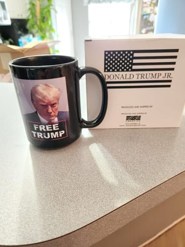 Customer photo review of Free Trump 15oz Coffee Mug