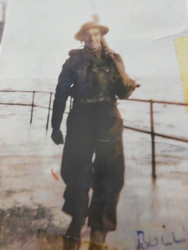 Brian review of Lest We Forget Lapel Poppy Pin Badge image 1 out of 1