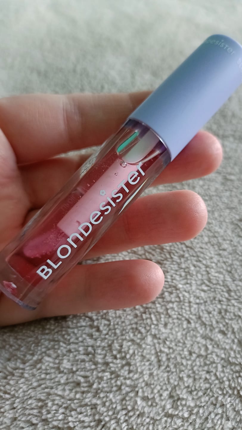 Customer photo review of LIP OIL CUTE LIPPY