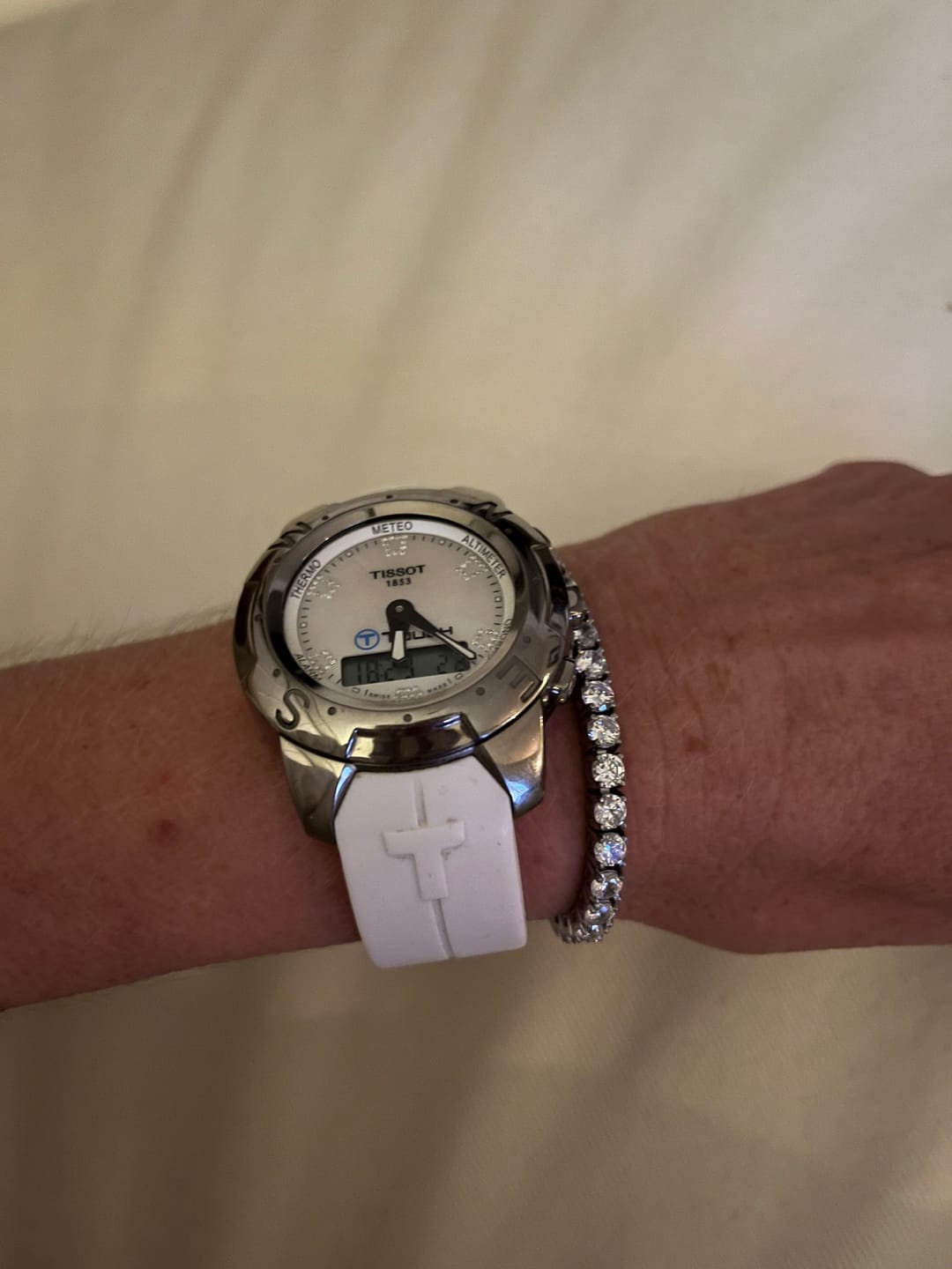 Customer photo review of TENNISBOY BRACELET. - 4MM WHITE GOLD
