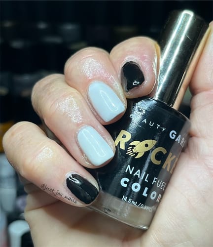 Customer photo review of Longwear Nail Polish - Maven