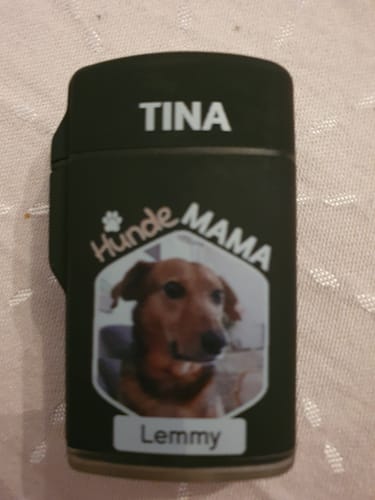 Customer photo review of Sturmfeuerzeug HundeMama mit eigenem Foto