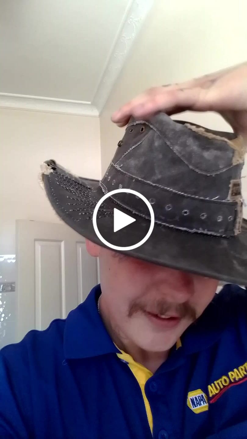Customer video review of Digger Hat, Black