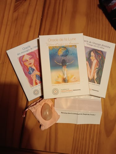 Customer photo review of Coffret Oracles de la Féminité