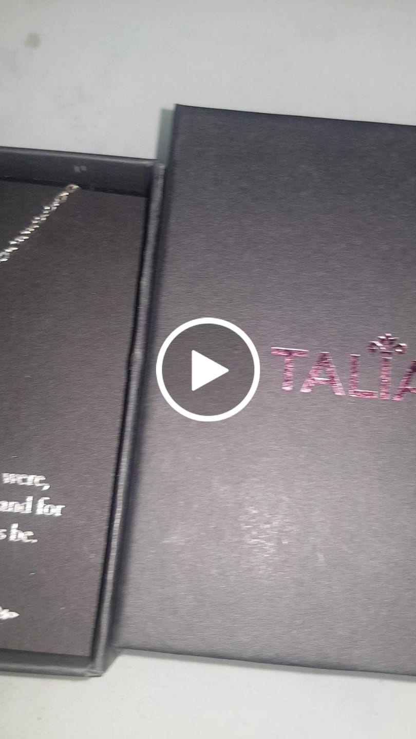 Customer video review of TO MY DAUGHTER, LOVE MUM/ MUM AND DAD/ DAD -   Infinity Knot Necklace