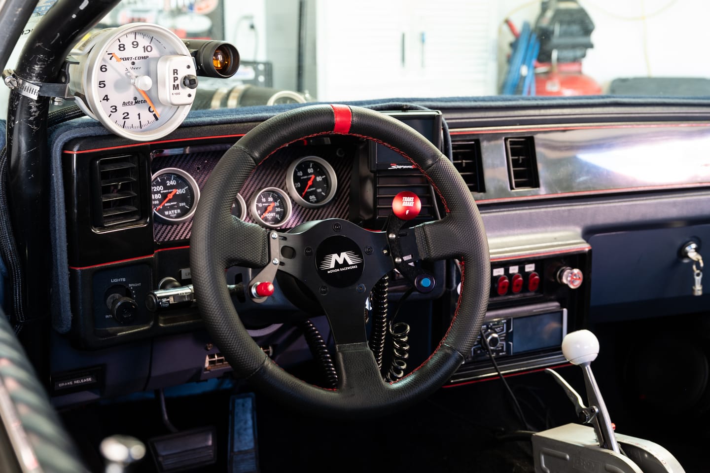 Customer photo review of Motion Raceworks Horn Delete Center Button (5 or 6 Bolt)