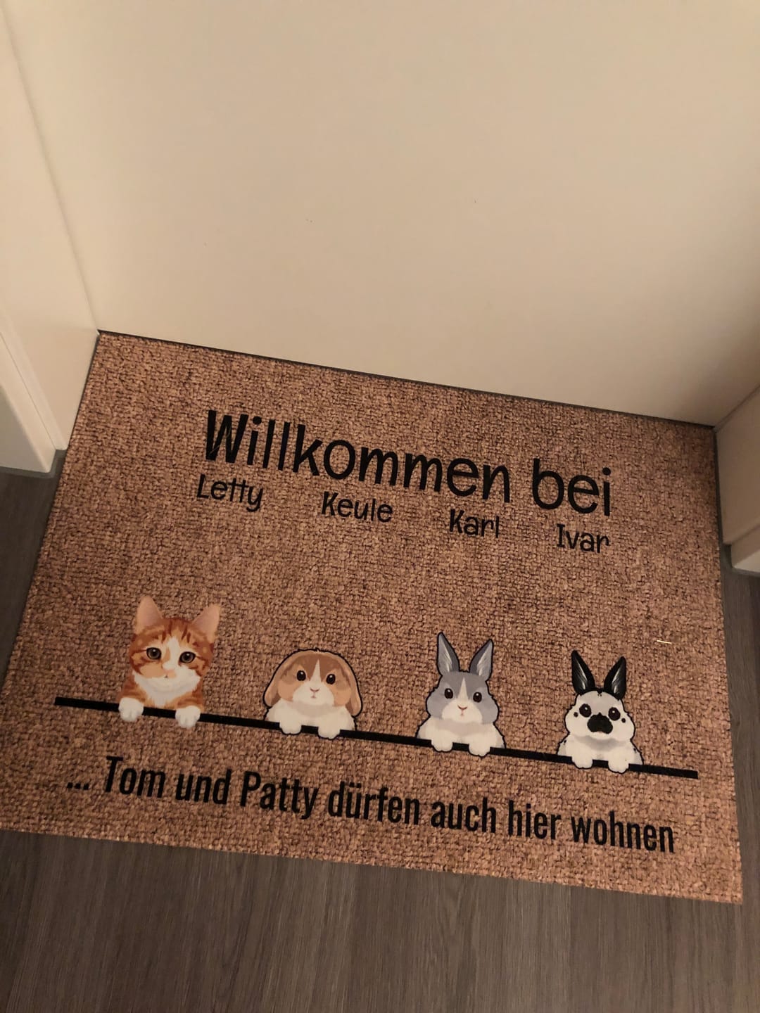 Customer photo review of Alle meine Fellnasen - Individuelle Fußmatte