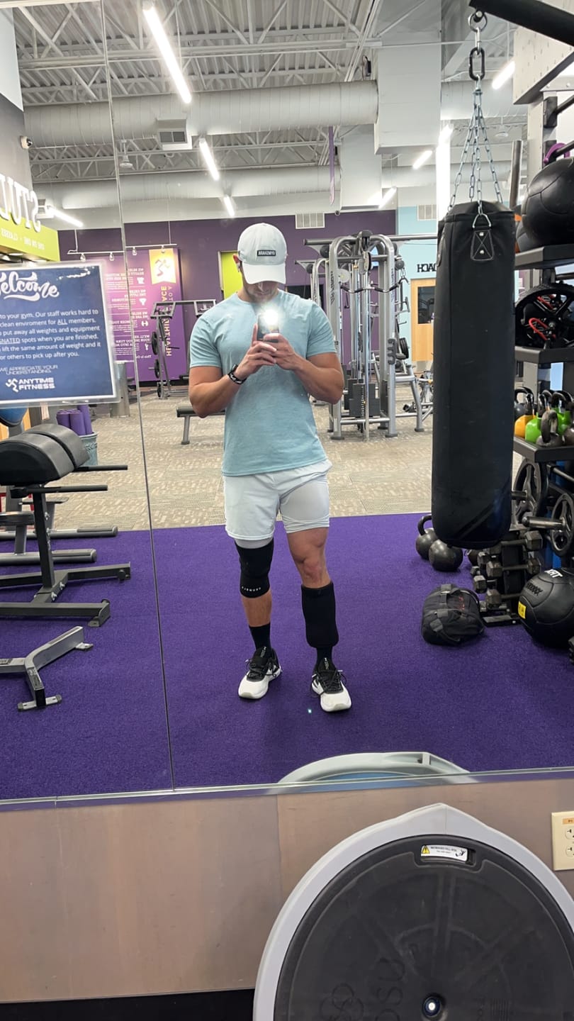 Customer photo review of 914 Knee Sleeves