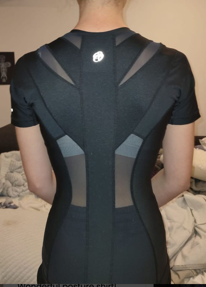 Customer photo review of Camiseta Postural Feminina - Posture Shirt® Pullover