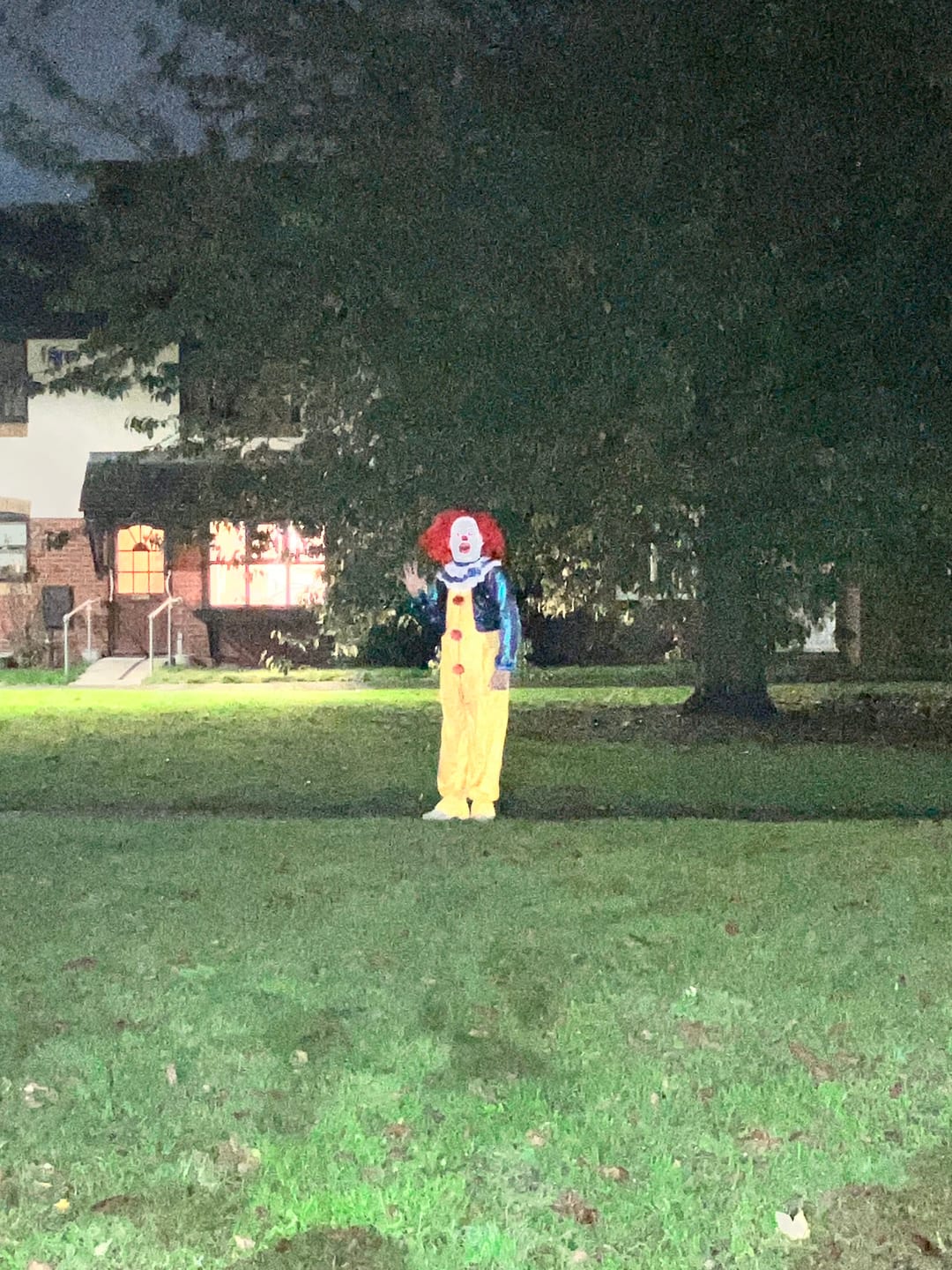 Customer photo review of IT Classic 1990, Pennywise Costume