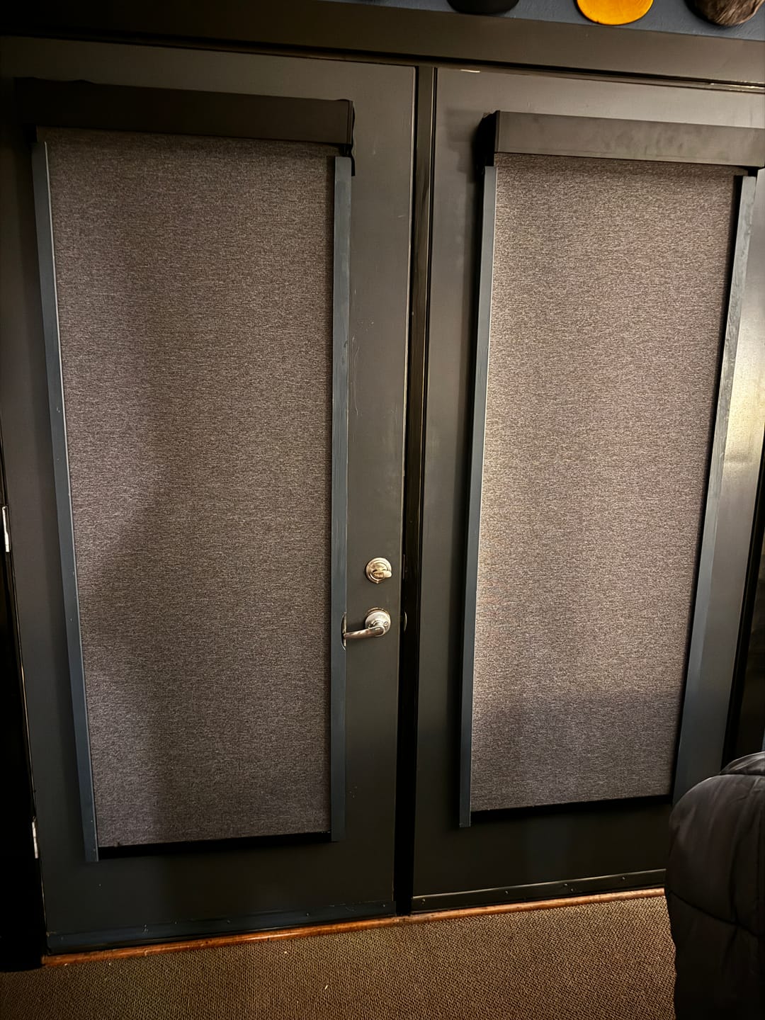Customer photo review of SmartWings Motorized Roller Shades 100% Blackout Eclipse