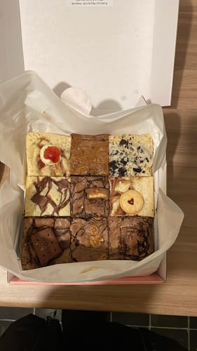 Customer photo review of Brownie & Blondie Mixed Box