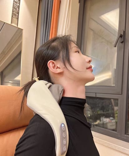 Customer photo review of PurityPulse™ - Neck & Shoulder Oasis