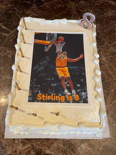 Customer photo review of A4 Rectangle Custom Edible Icing Image